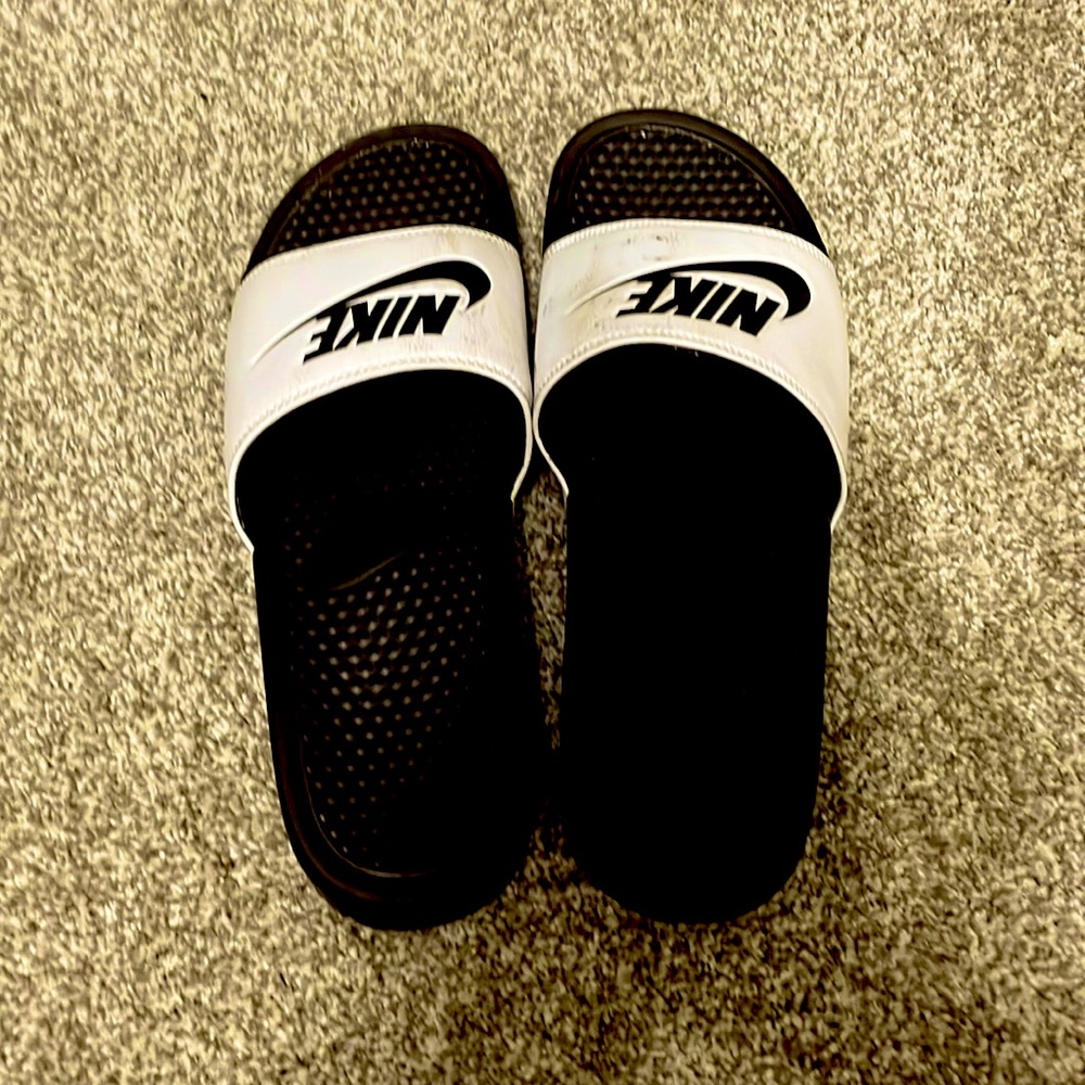 Men’s Benassi JDI Nike White and Black Slides